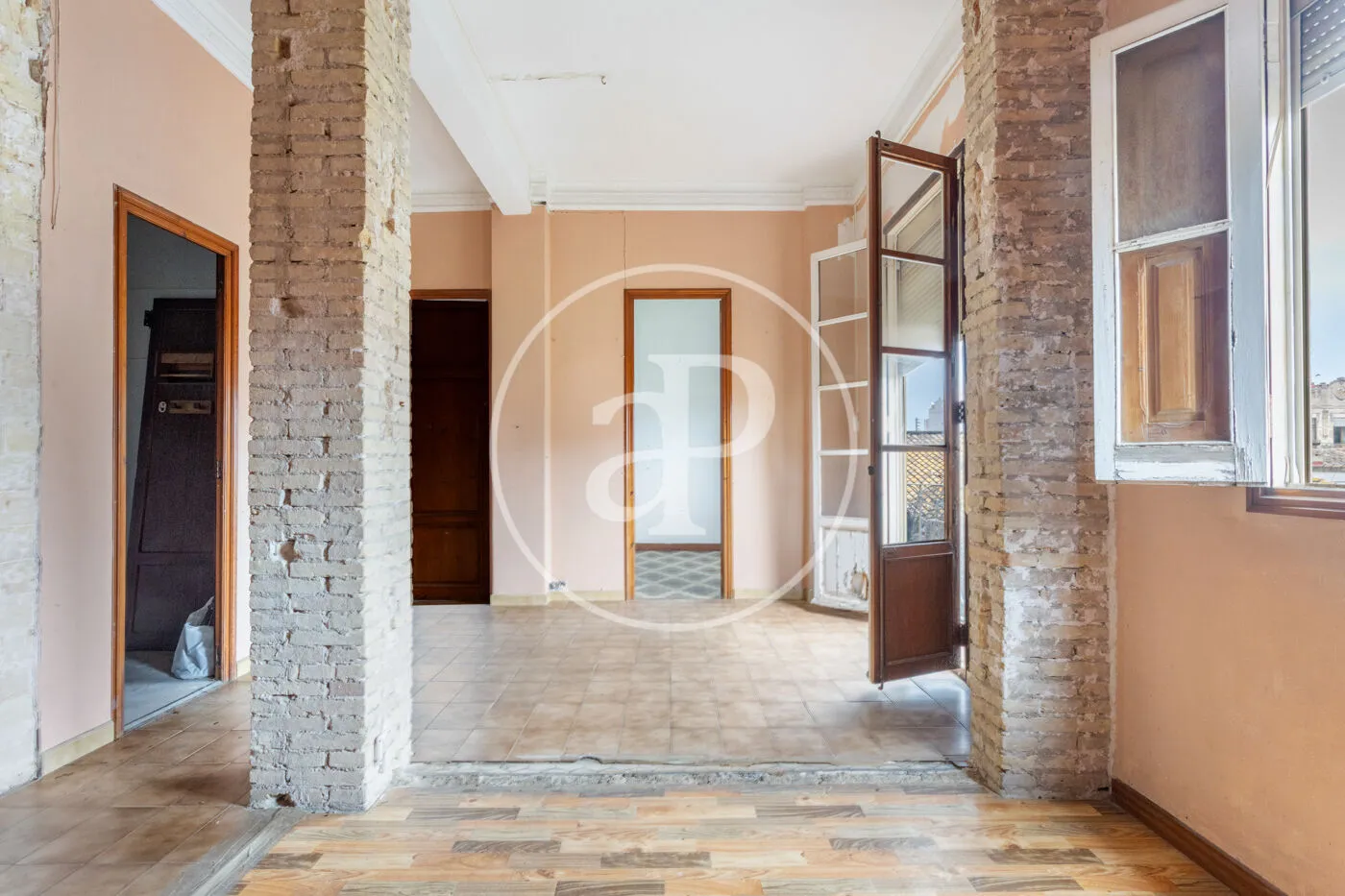 Pis en venda en  Valencia Capital amb Calefacció, Terrassa i Balcó