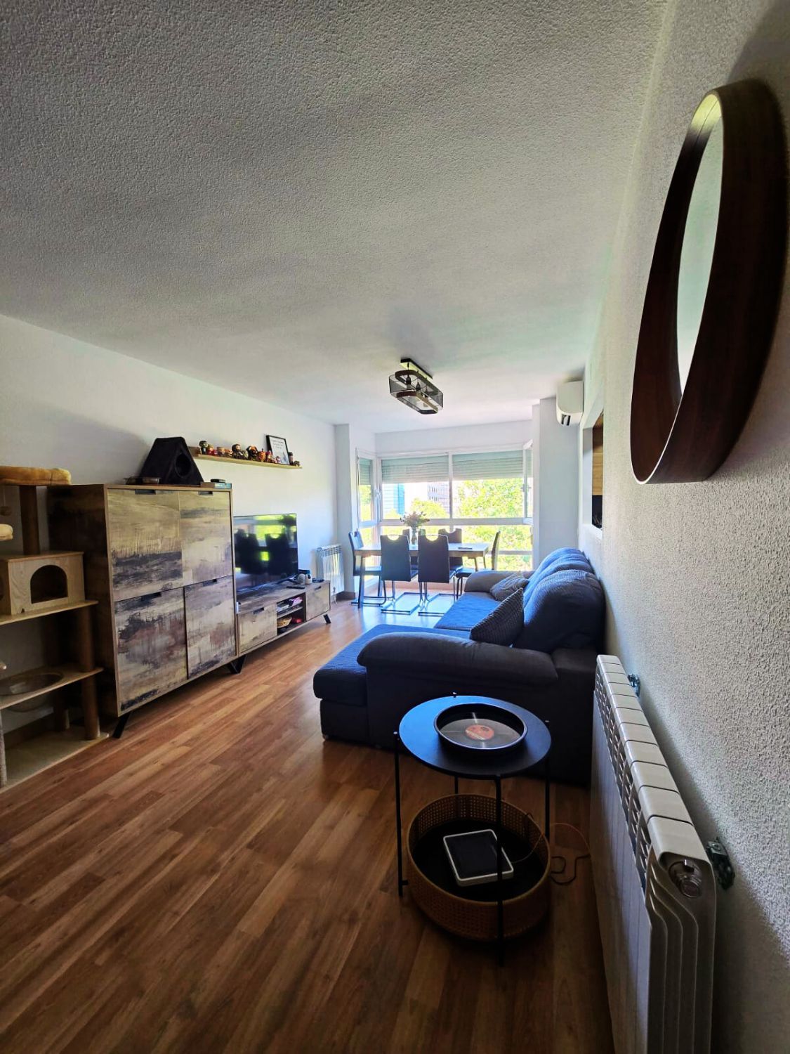 Living room of Flat for sale in  Madrid Capital  with Air Conditioner, Heating and Storage room