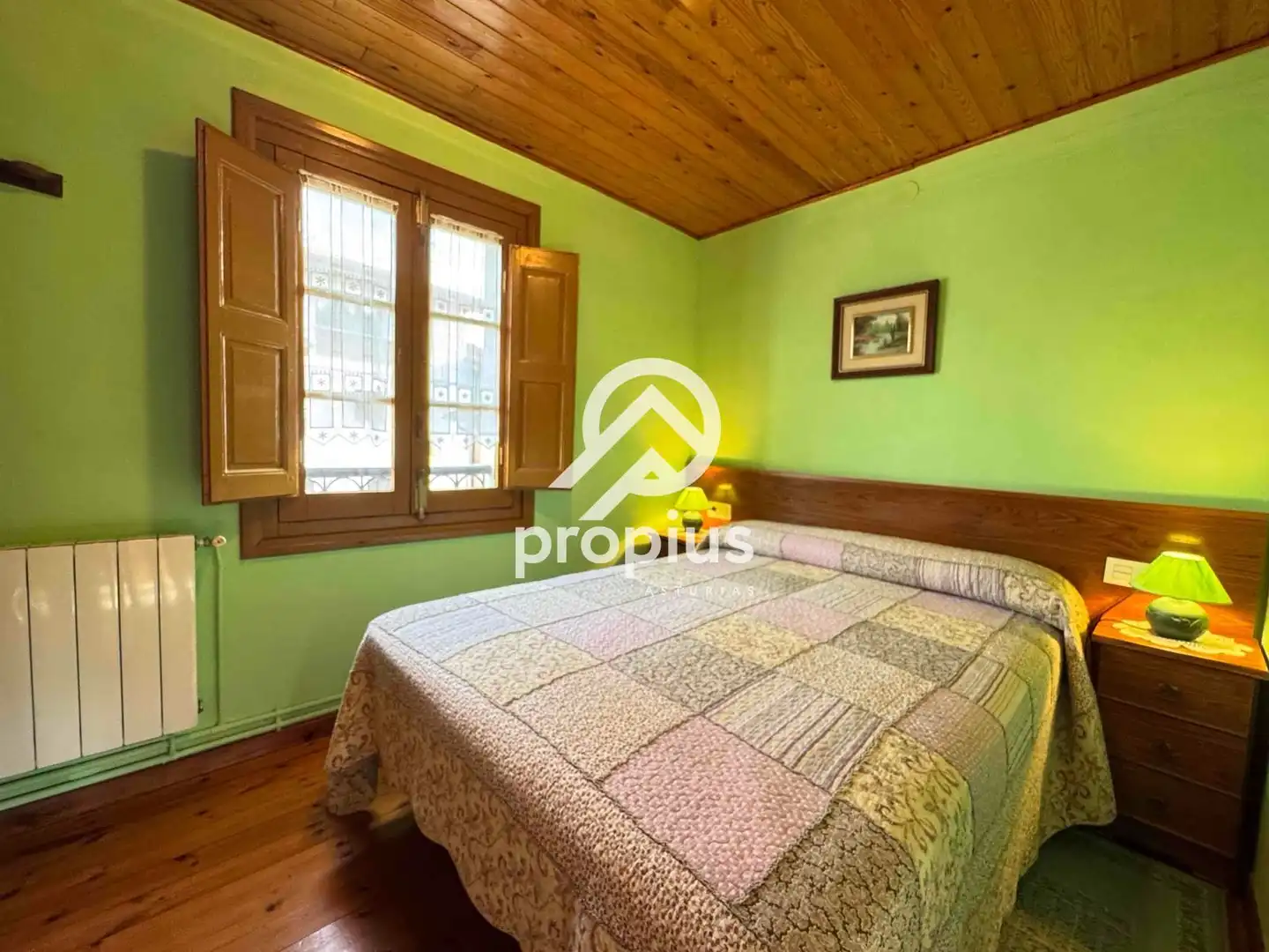Habitación de Casa o chalet en venta en Parres con Calefacción, Jardín privado y Parquet