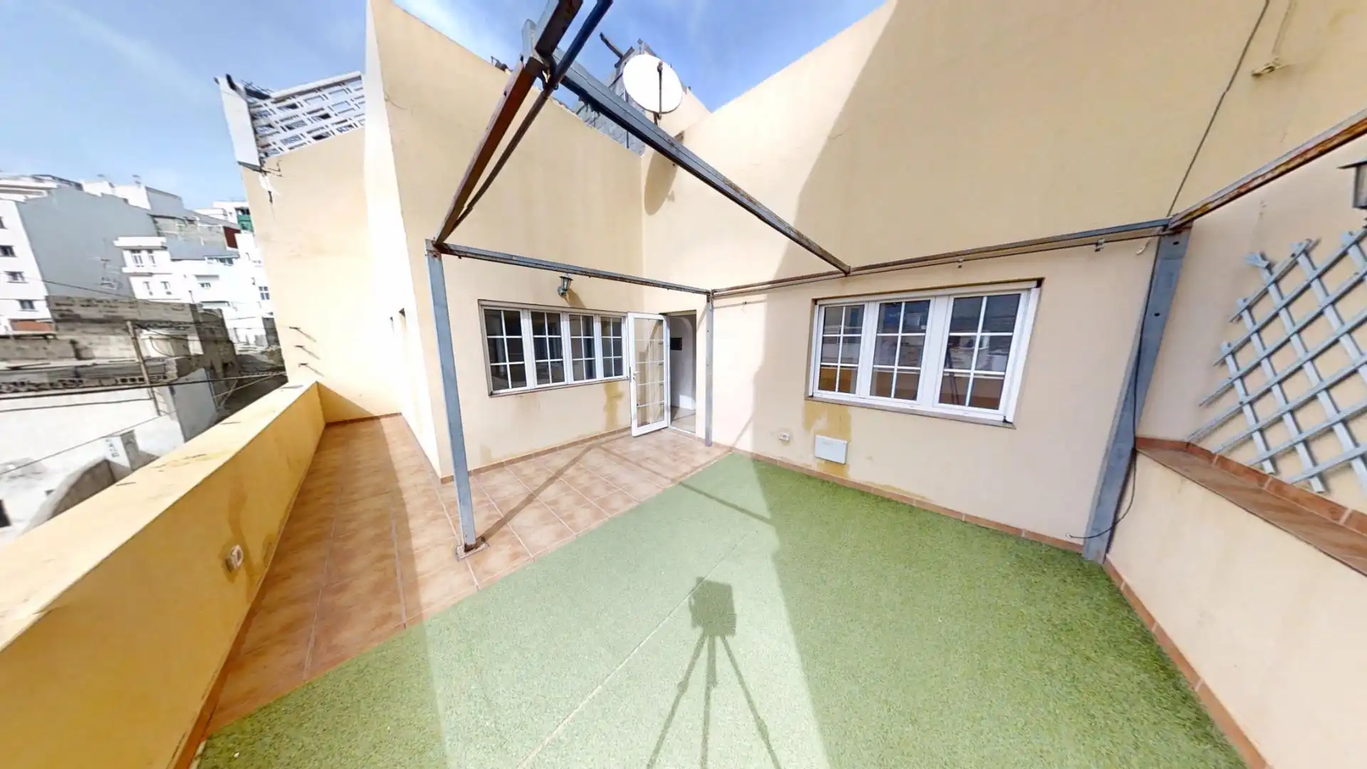 Vista exterior de Casa o xalet en venda en Las Palmas de Gran Canaria amb Terrassa