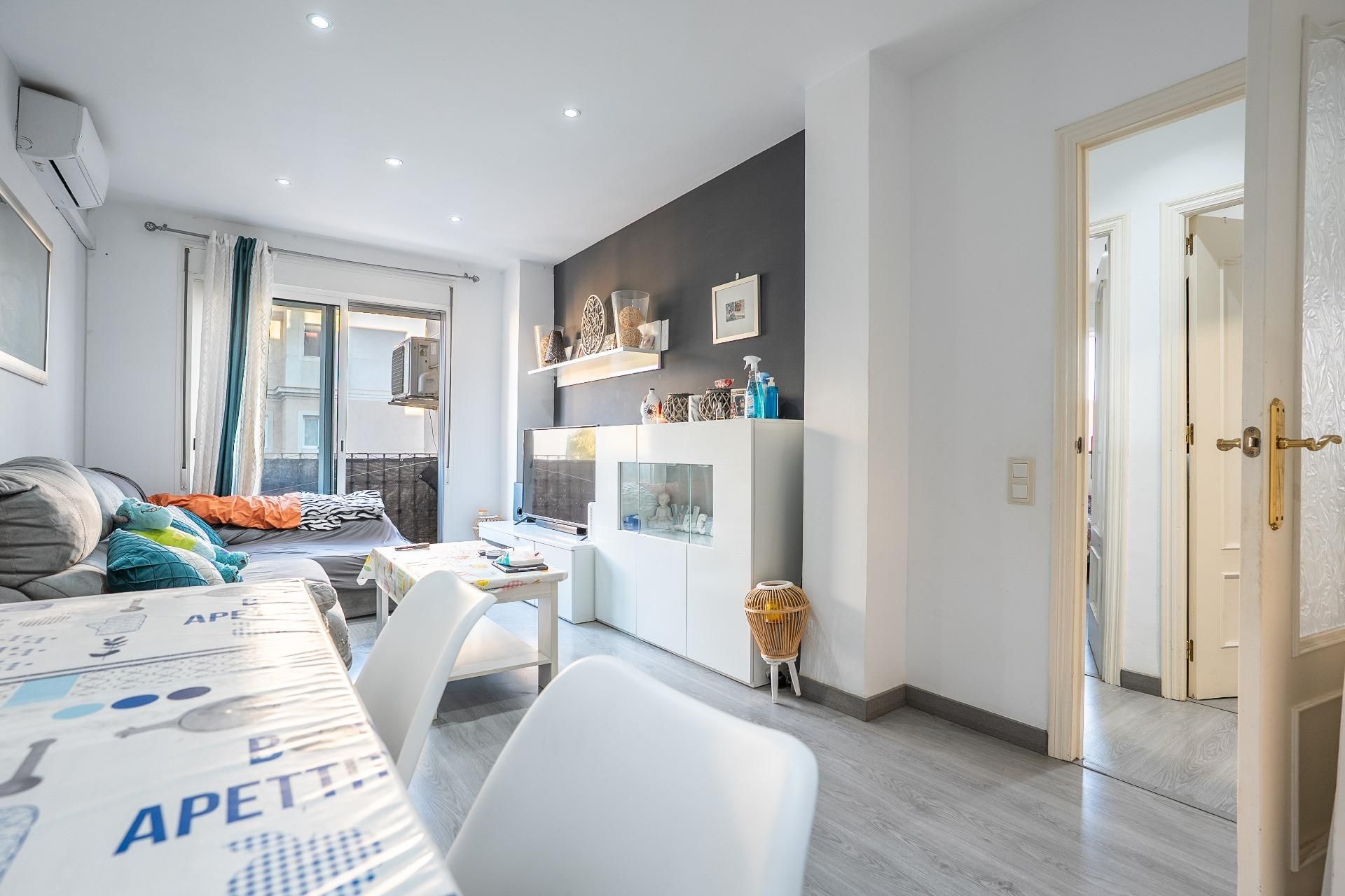 Living room of Flat for sale in Huércal de Almería  with Air Conditioner, Parquet flooring and Community pool