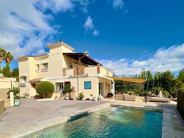 Casa con balcón en venta en CHAPARRO DEL 11