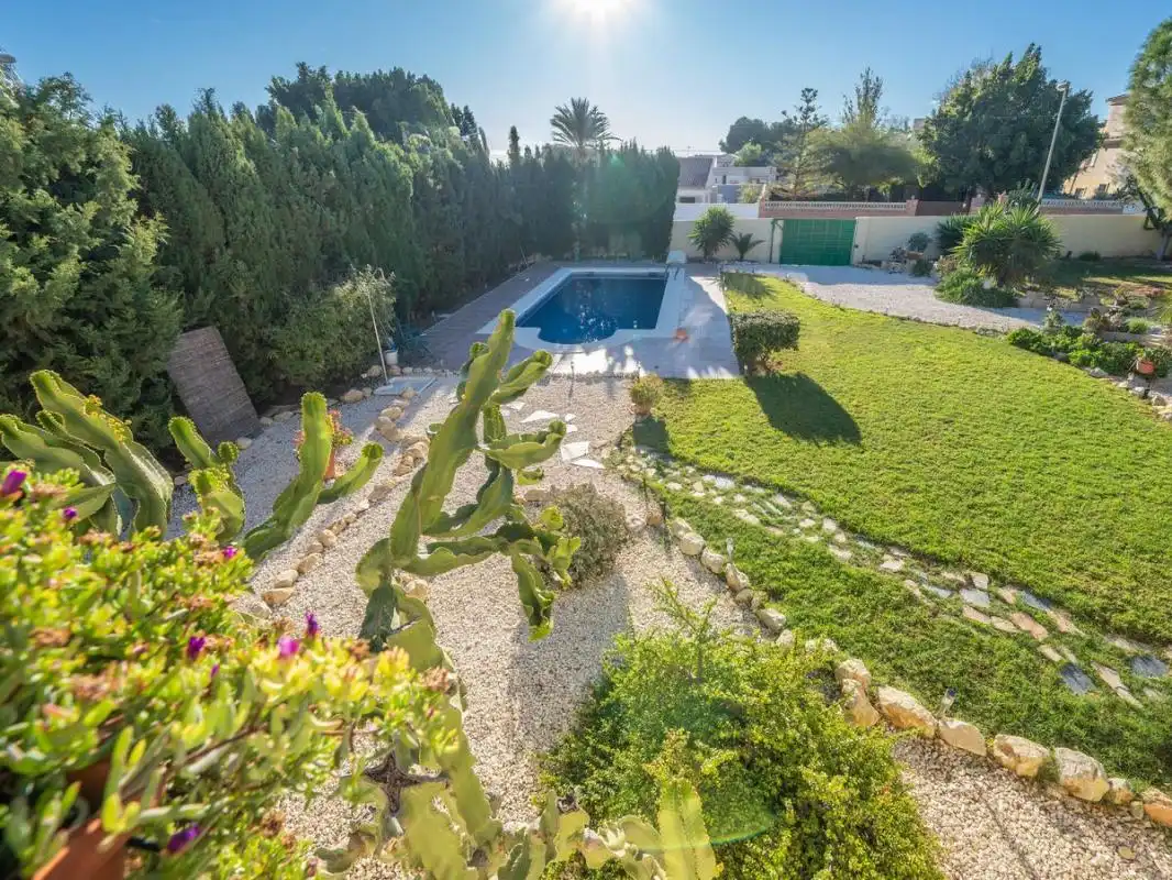 Houses for sale in Carrer de la Espinela, Valle del Sol