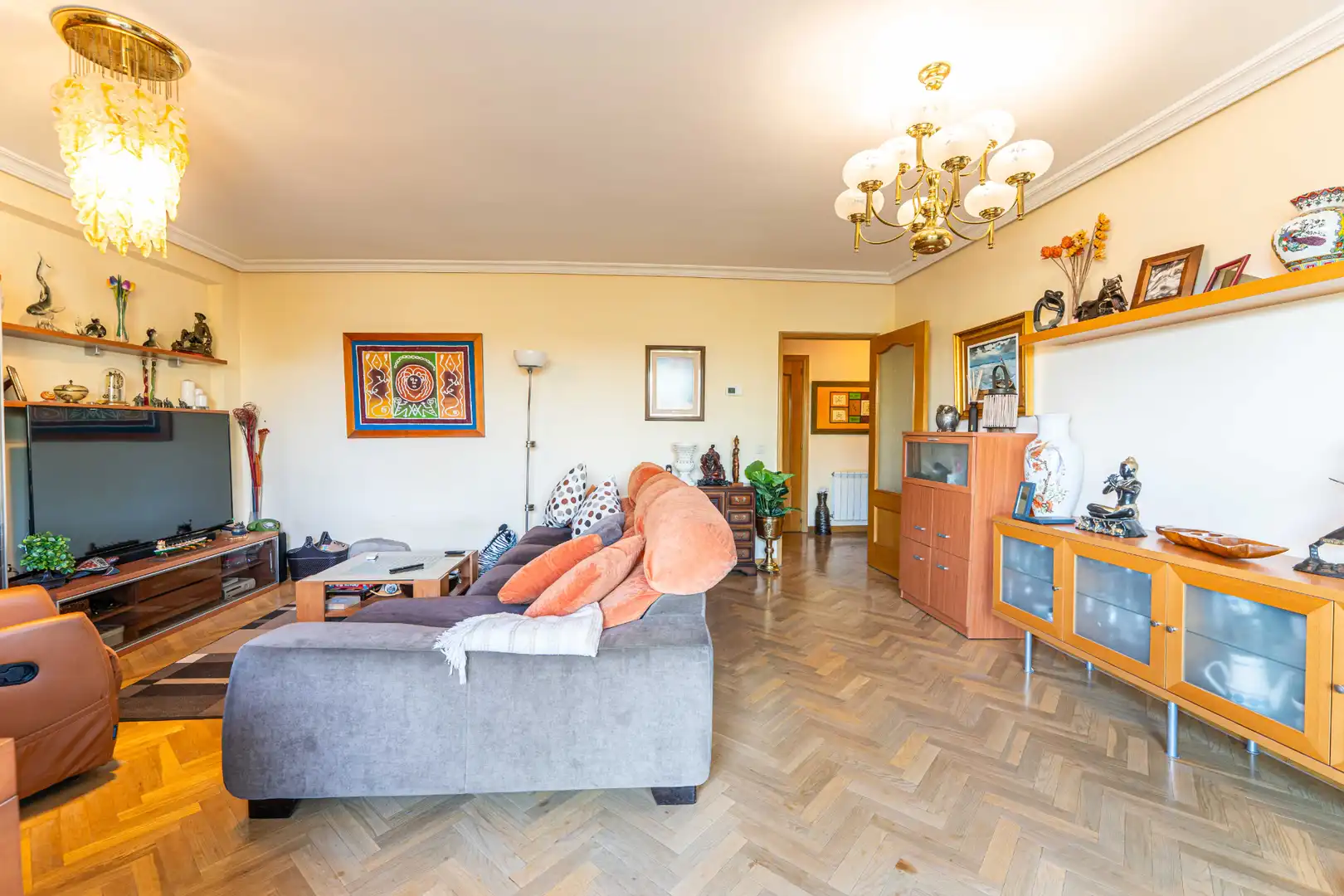 Wohnzimmer von Maisonette zum Verkauf in Torrelodones mit Klimaanlage, Heizung und Parkett