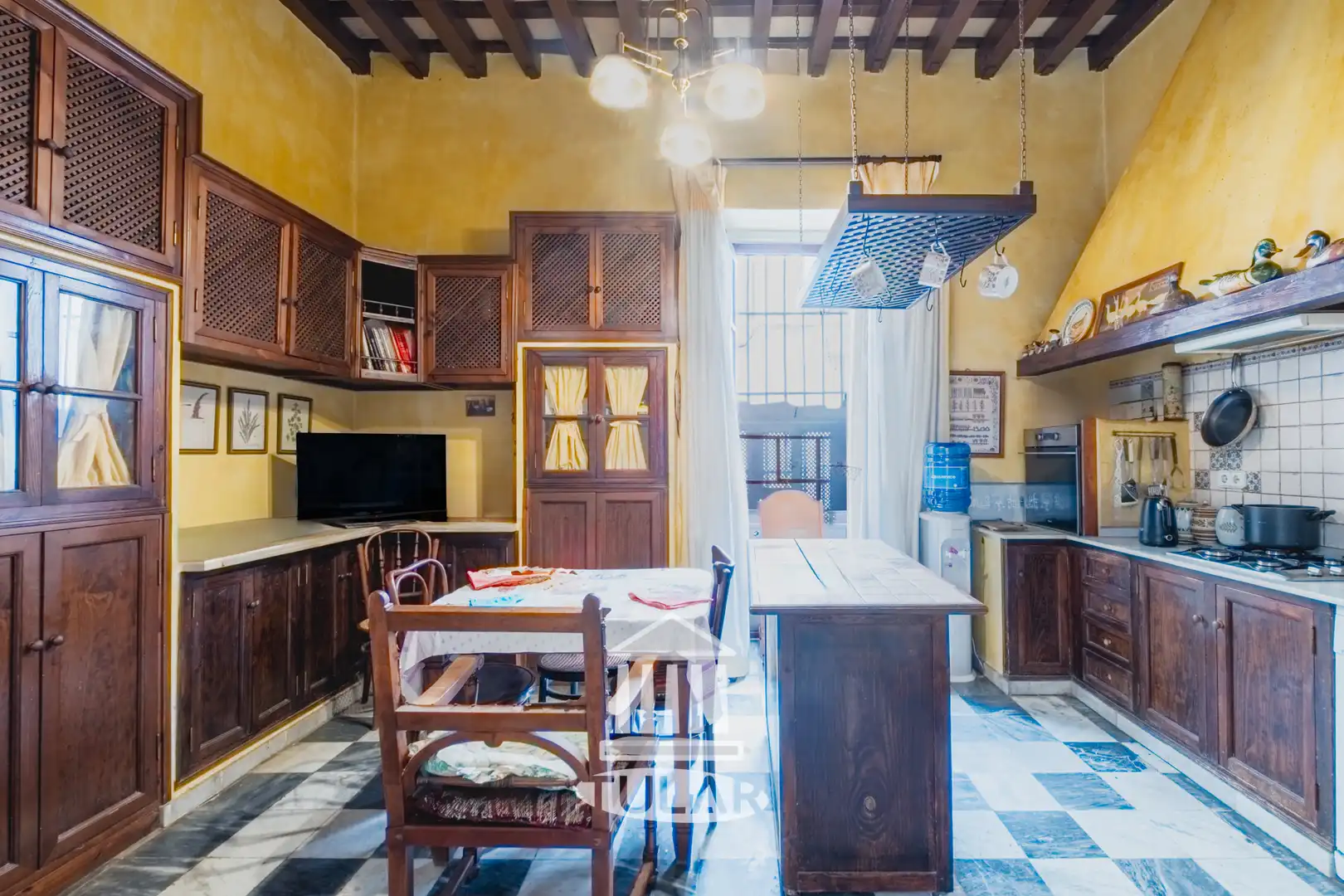 Kitchen of Houses for sale in El Puerto de Santa María  with Air Conditioner and Terrace