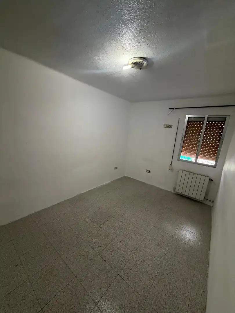 Wohnung zum Verkauf in Cornellà de Llobregat mit Klimaanlage und Heizung