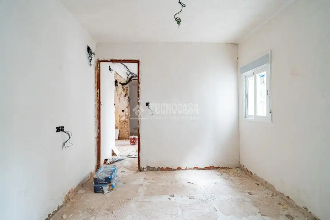Flat for sale in Granada