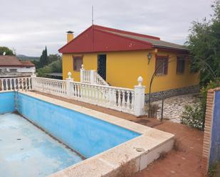 Vista exterior de Finca rústica en venda en  Jaén Capital amb Piscina i Balcó