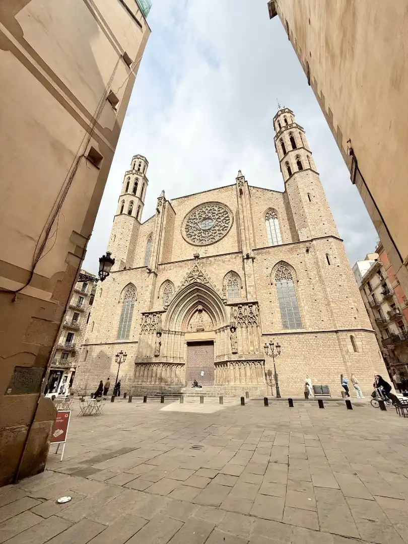 Exterior view of Flat for rent in  Barcelona Capital  with Air Conditioner, Heating and Parquet flooring
