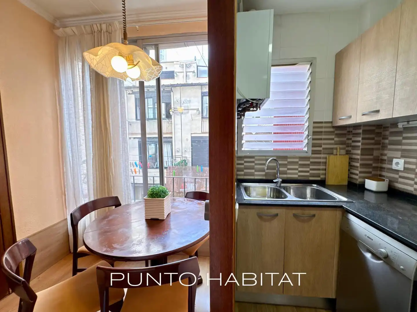 Kitchen of Flat for sale in Barcelona  with Air Conditioner, Heating and Parquet flooring