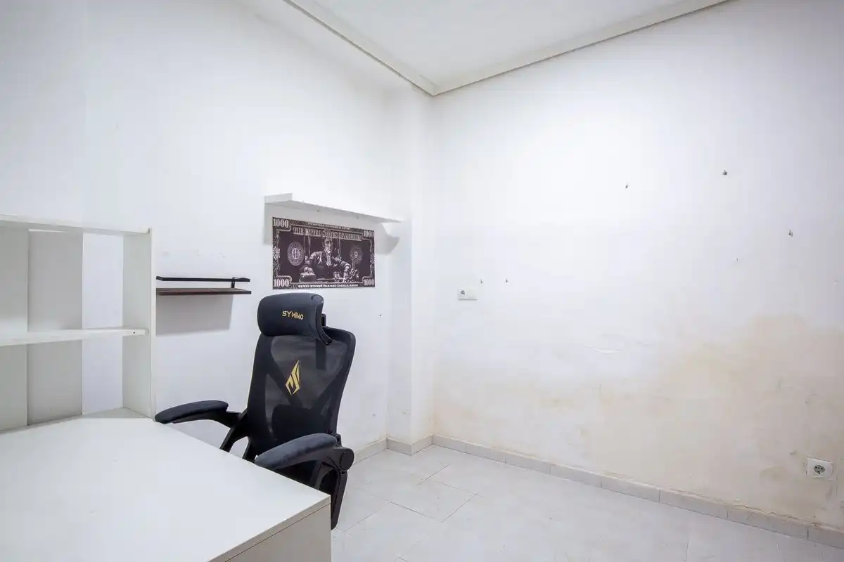 Erdgeschoss zum Verkauf in Sagunto / Sagunt mit Heizung, Terrasse und Abstellraum