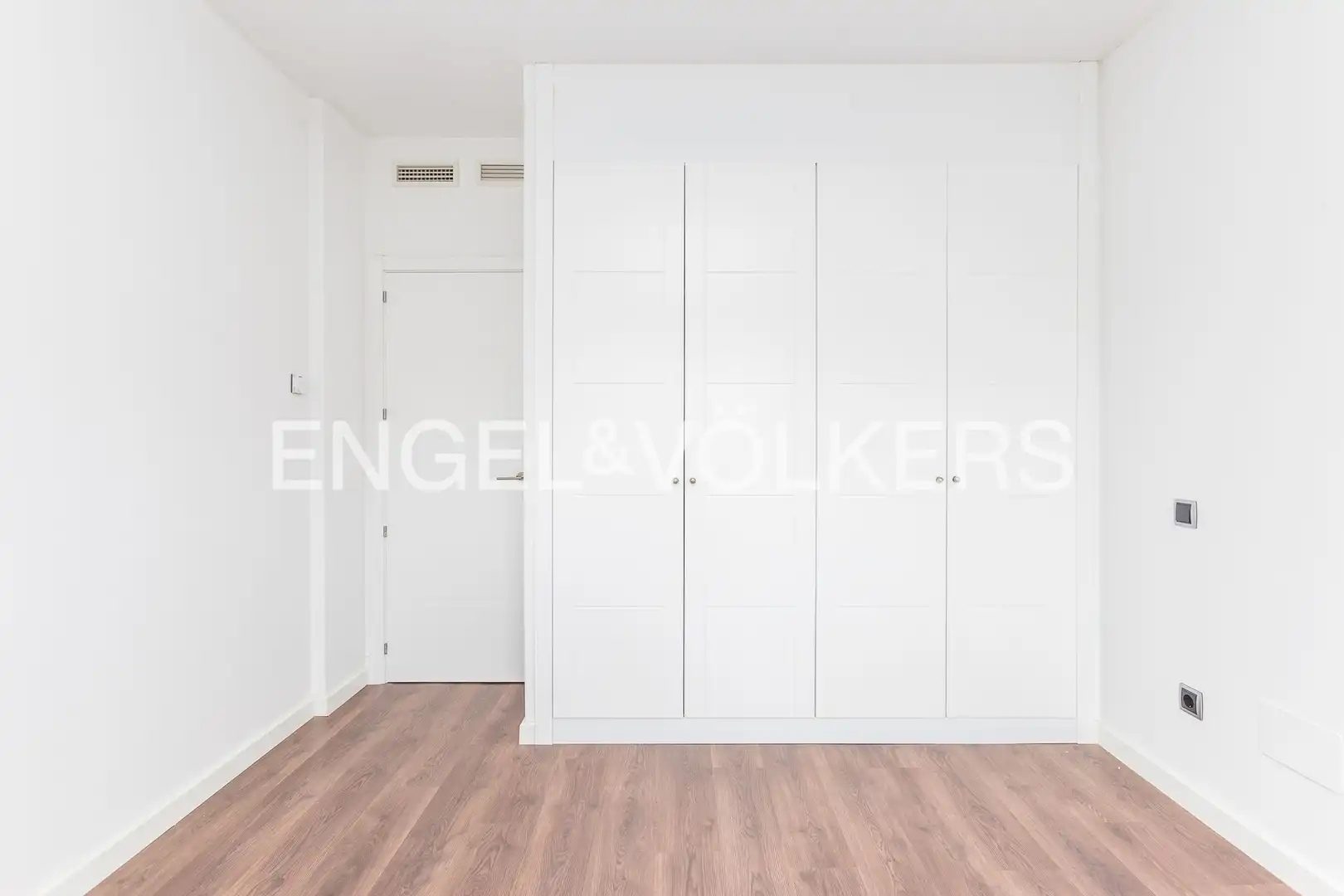 Habitación de Casa o chalet en venta en Madrid con Aire acondicionado, Calefacción y Jardín privado