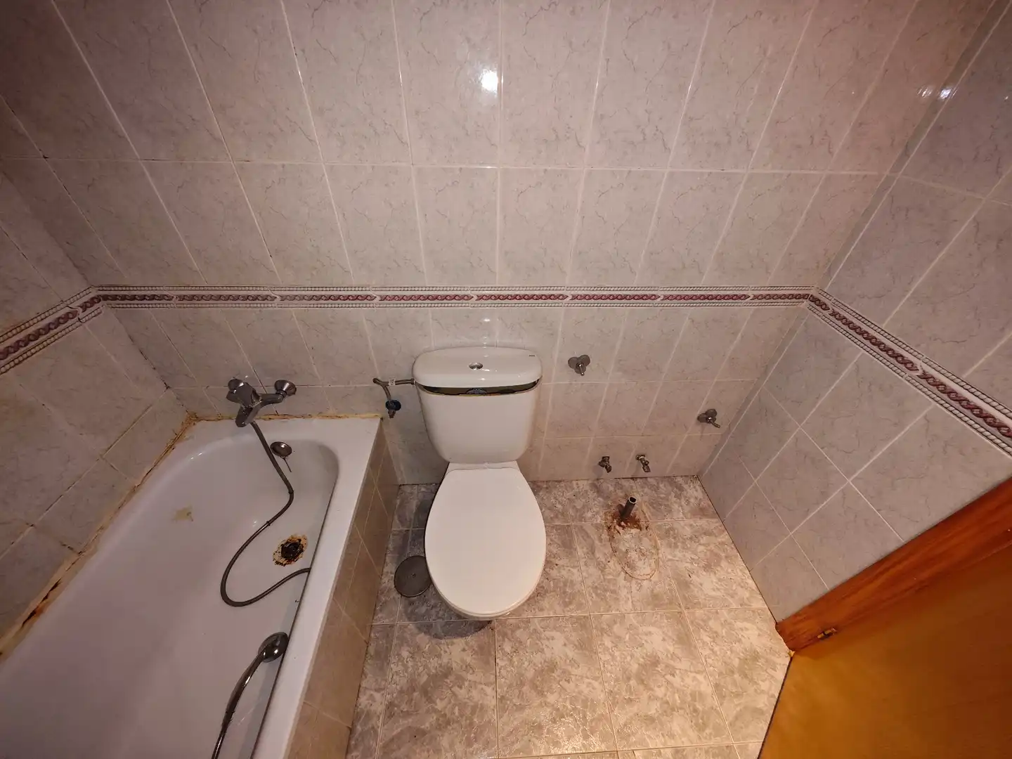 Badezimmer von Wohnung zum Verkauf in Mutxamel mit Privatgarten, Parkett und Terrasse