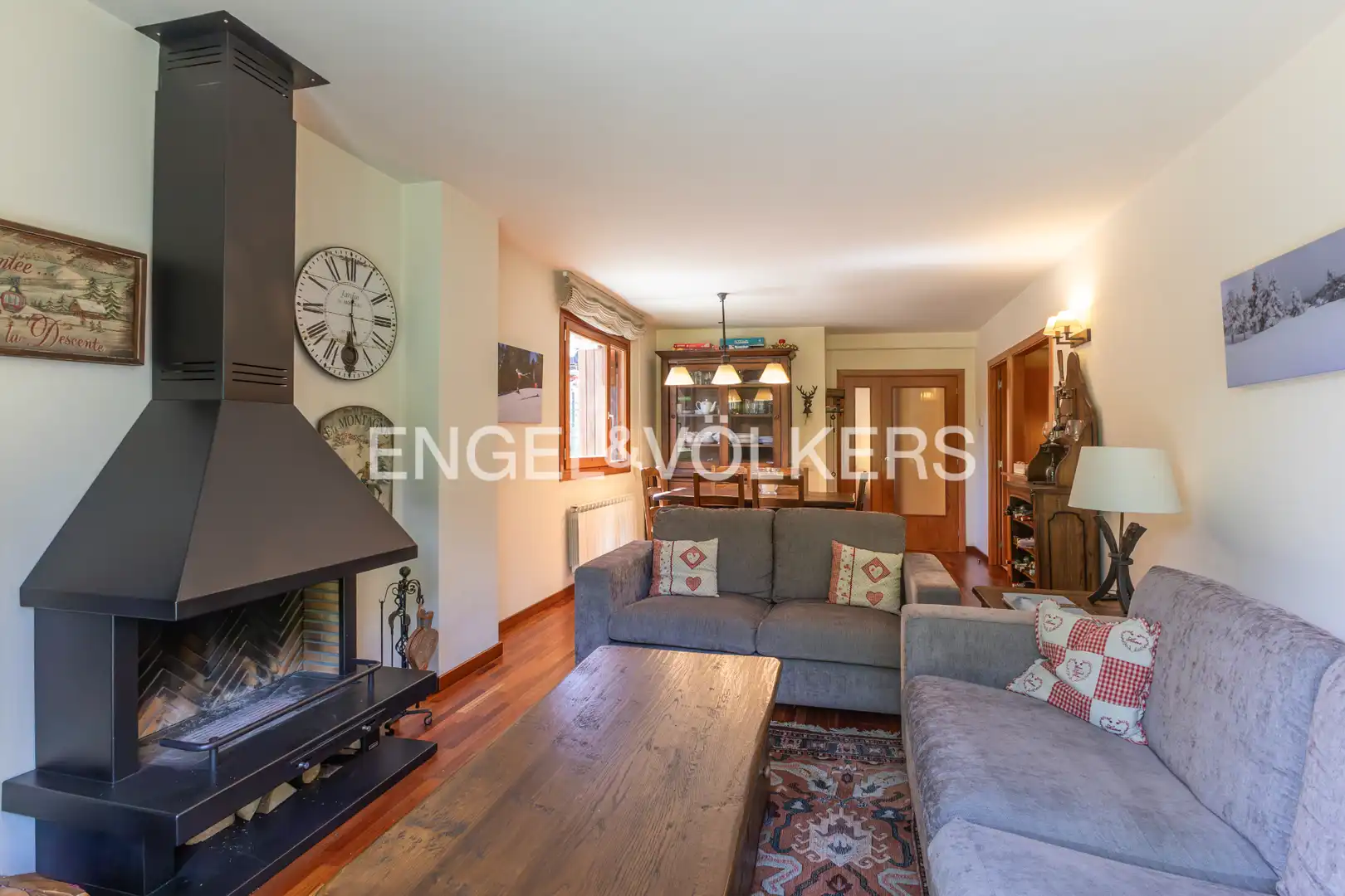 Sala de estar de Planta baja en venta en Llívia con Calefacción, Jardín privado y Parquet
