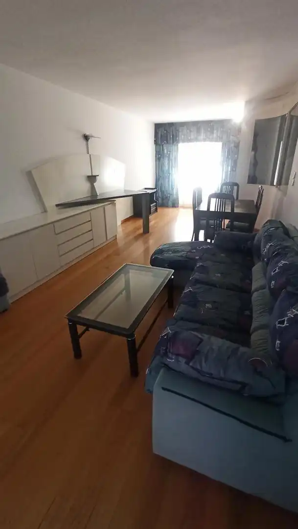 Sala d'estar de Casa adosada en venda en Zaragoza amb Aire condicionat, Calefacció i Jardí privat