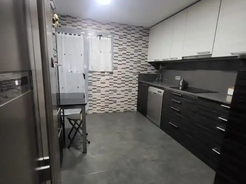 Cocina de Piso en venta en Cornellà de Llobregat con Aire acondicionado y Balcón