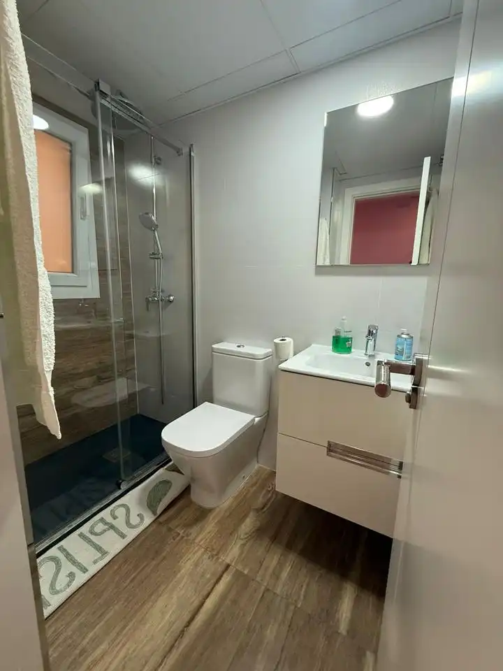 Badezimmer von Wohnung zum Verkauf in Málaga mit Klimaanlage und Terrasse