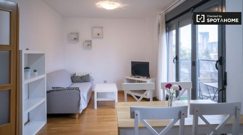 Photo 2 of Room in Sant Pau, Valencia Capital