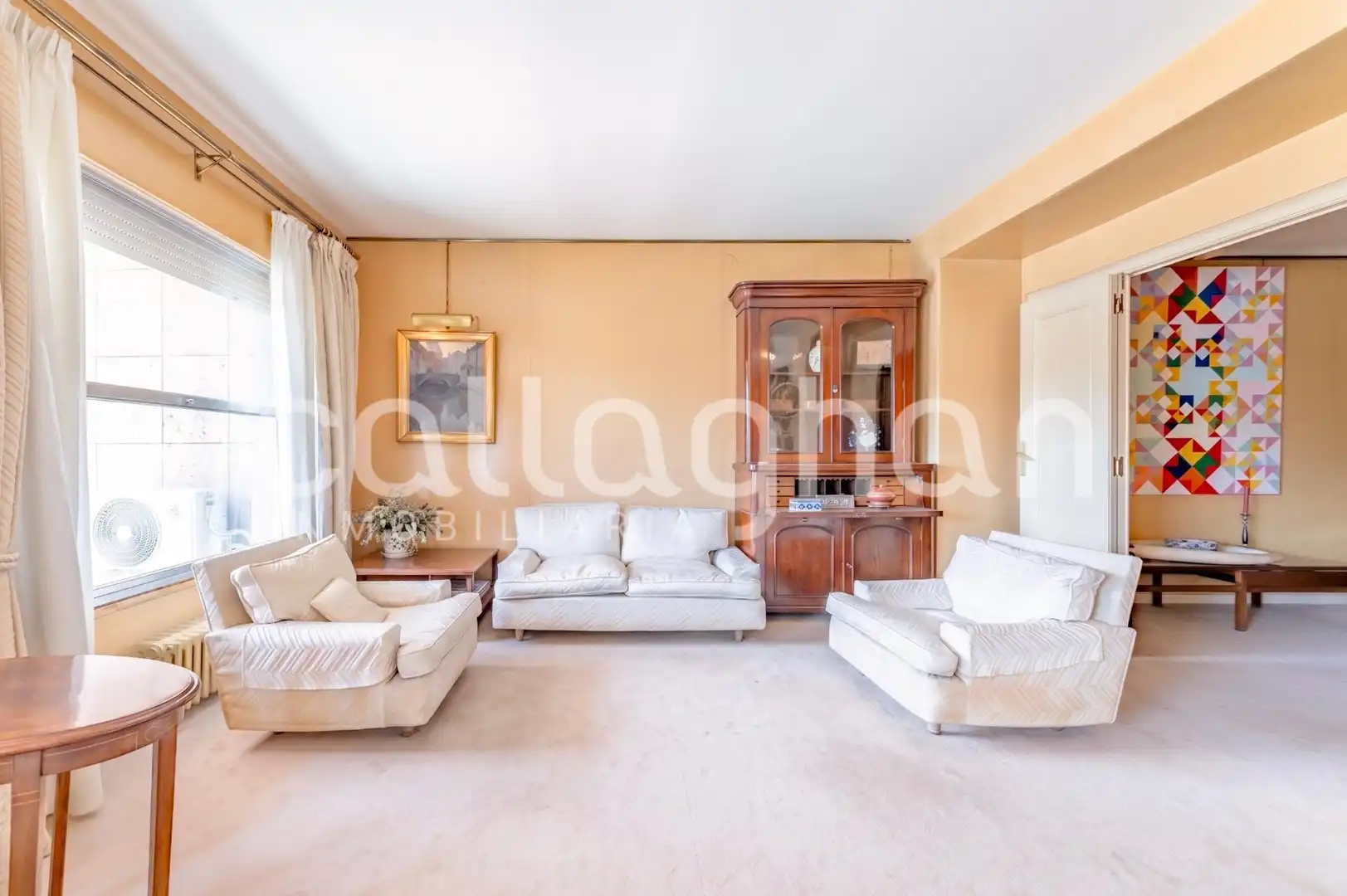 Living room of Flat for sale in Valencia  with Air Conditioner, Heating and Terrace