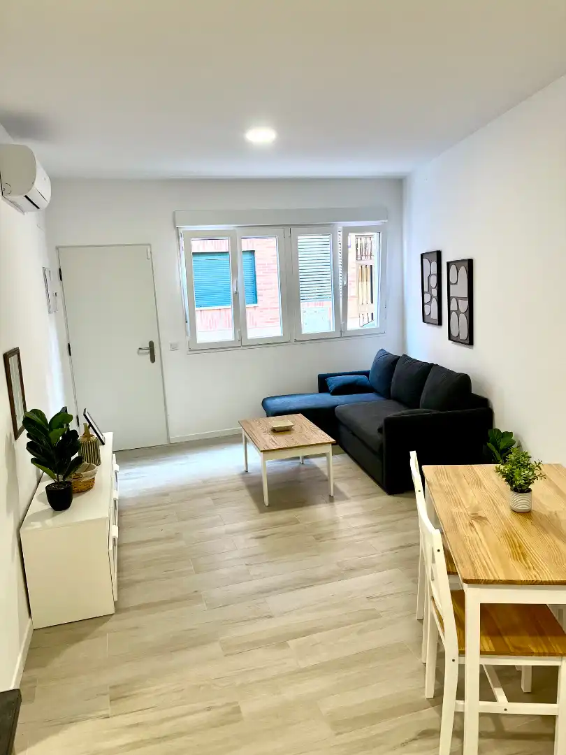 Sala d'estar de Apartament en venda en Coslada amb Aire condicionat, Calefacció i Moblat