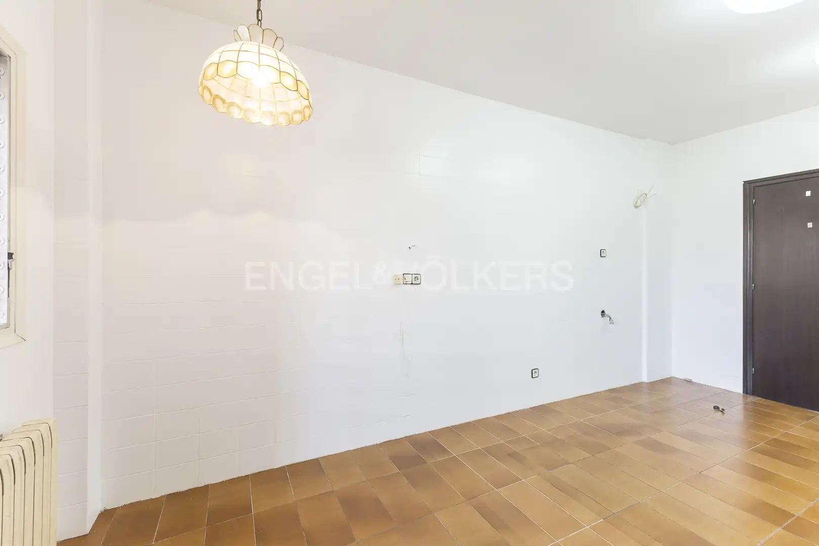 Flat for sale in Barcelona  with Air Conditioner, Heating and Private garden