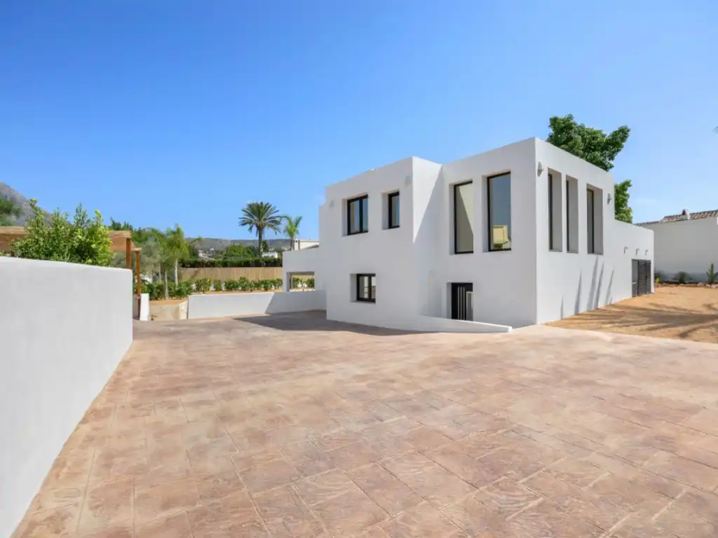 Vista exterior de Casa o xalet en venda en Jávea / Xàbia amb Aire condicionat, Jardí privat i Terrassa