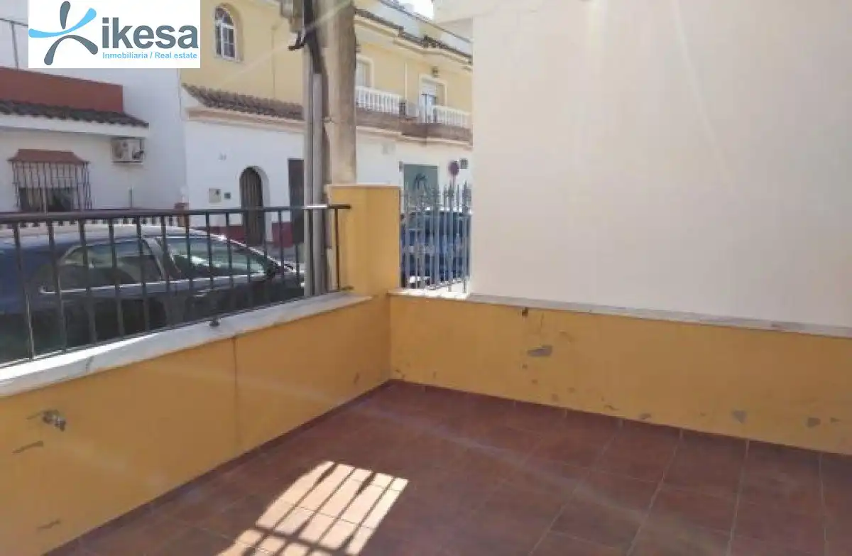 Casa adosada en venta en Avenida de Rota