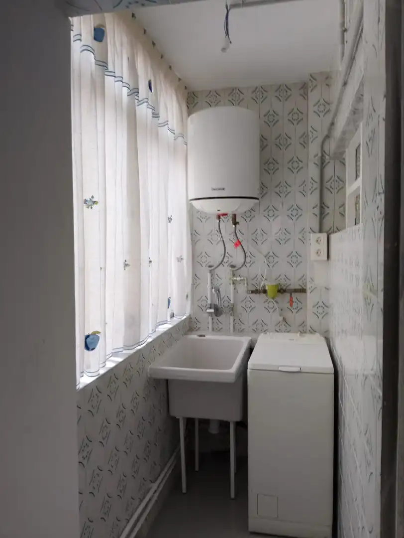 Badezimmer von Wohnung zur Miete in Granada mit Klimaanlage, Heizung und Terrasse