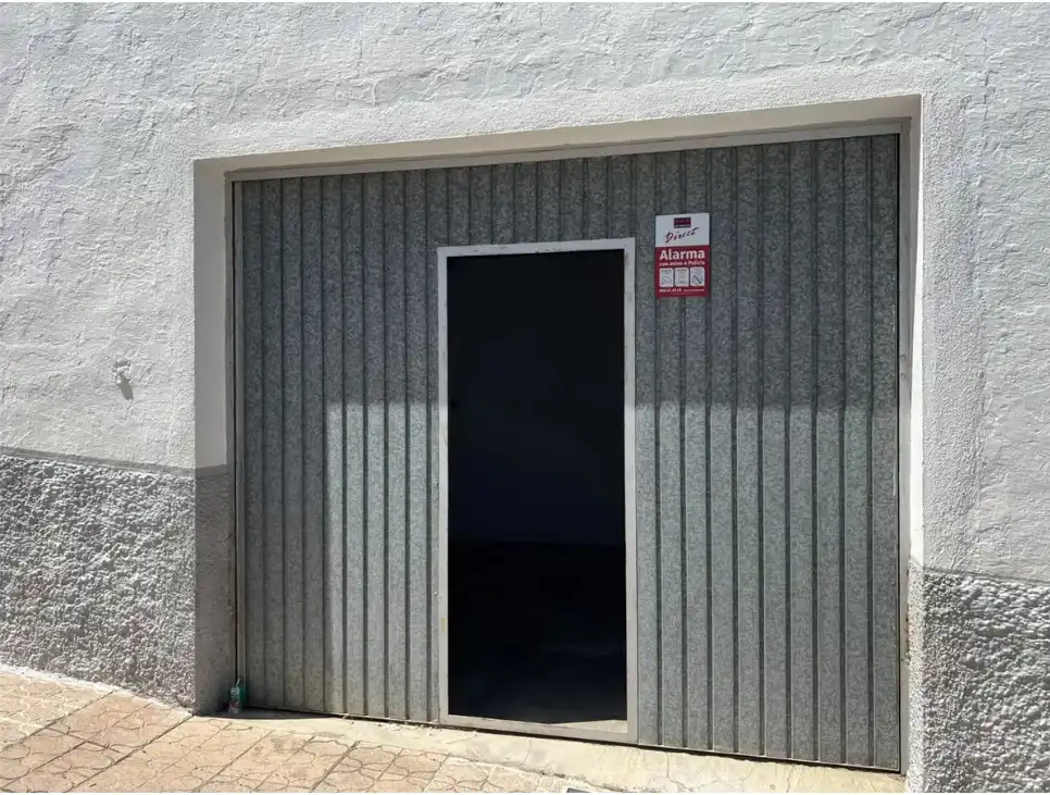 Parking of Industrial buildings for rent in Mengíbar