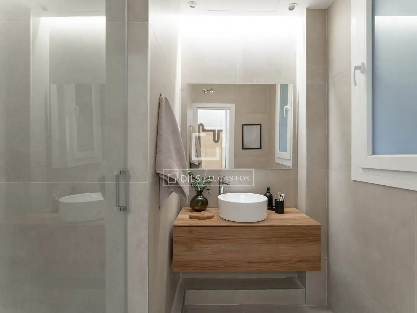 Bathroom of Flat for sale in Chamberí