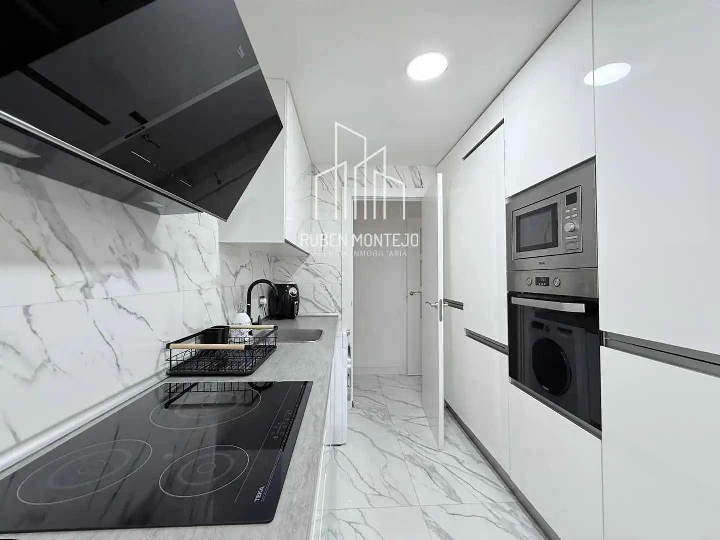 Cocina de Piso en venta en Terradillos con Calefacción, Terraza y Amueblado