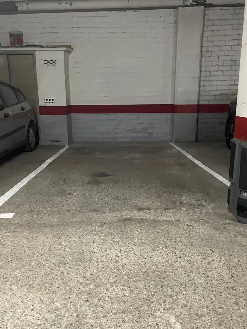 Aparcamiento en venta en Centre, imagen 2