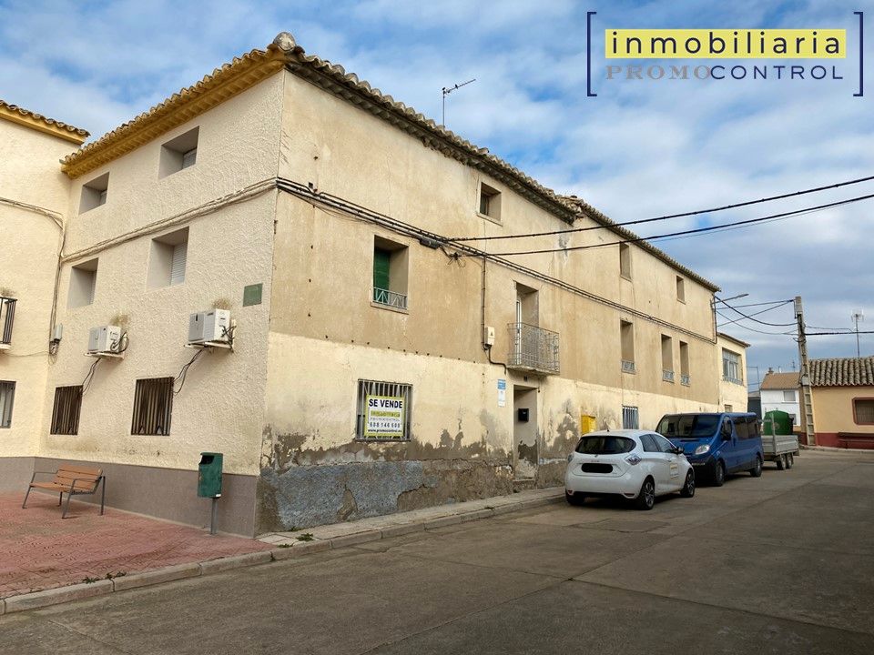 Exterior view of Single-family semi-detached for sale in Gurrea de Gállego  with Parquet flooring and Balcony