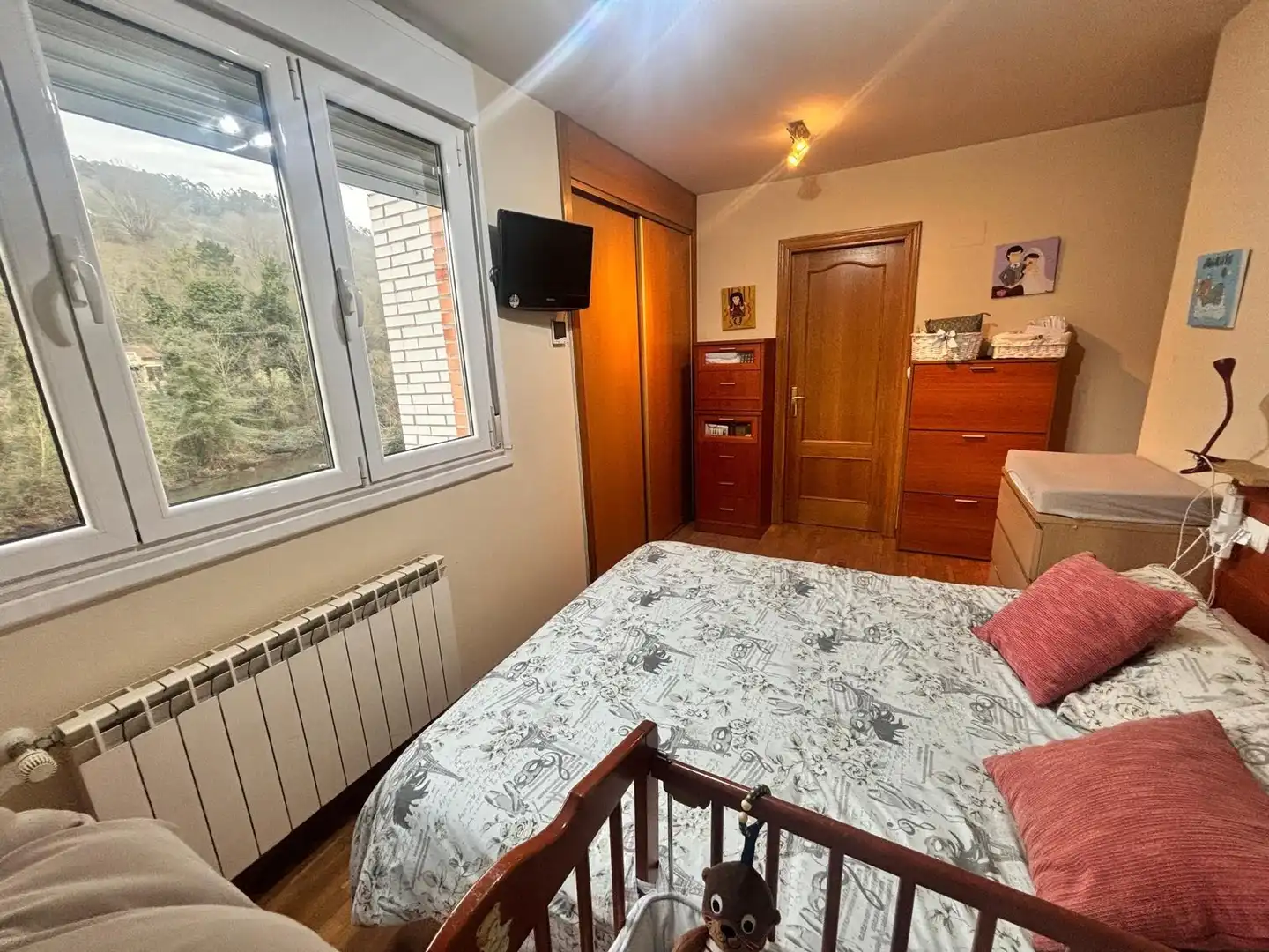 Habitación de Piso en venta en Oviedo  con Calefacción, Parquet y Trastero