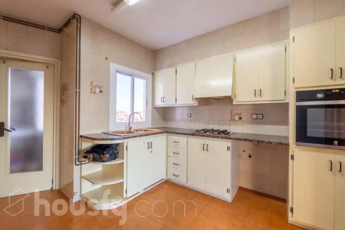Duplexes for sale in RB SALVADOR SAMA, Centre Vila