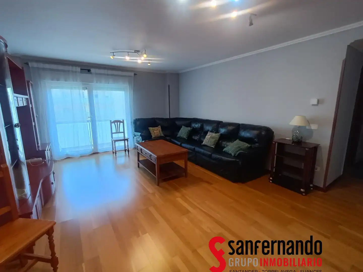 Wohnzimmer von Wohnung zur Miete in Camargo mit Heizung, Parkett und Abstellraum