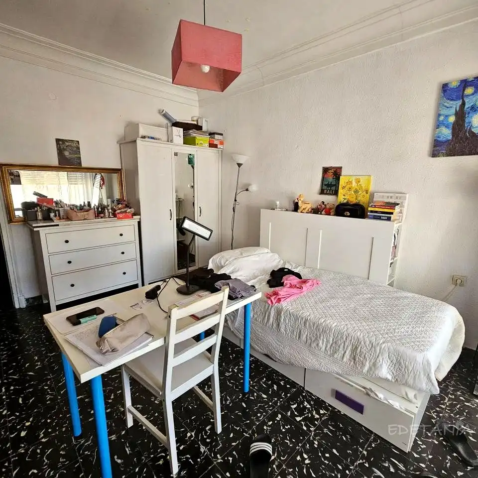 Habitación de Piso en venta en Valencia con Aire acondicionado y Balcón