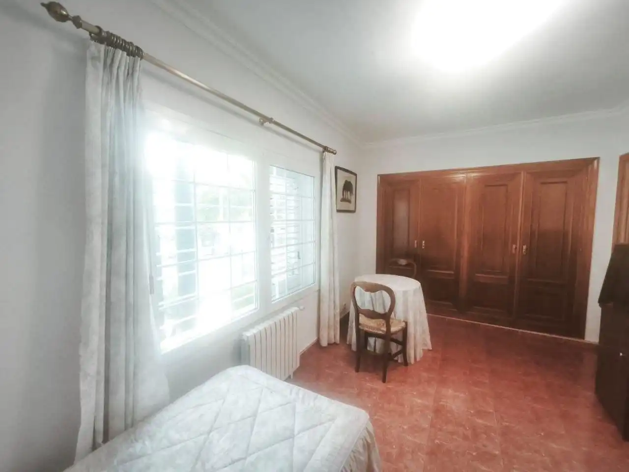Habitación de Casa o chalet en venta en Paterna con Aire acondicionado, Calefacción y Jardín privado