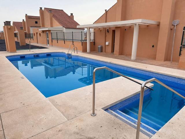 Piso en Venta en Avenida VELAZQUEZ en Puerta Blanca