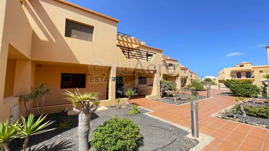 Exterior view of Houses for sale in La Oliva