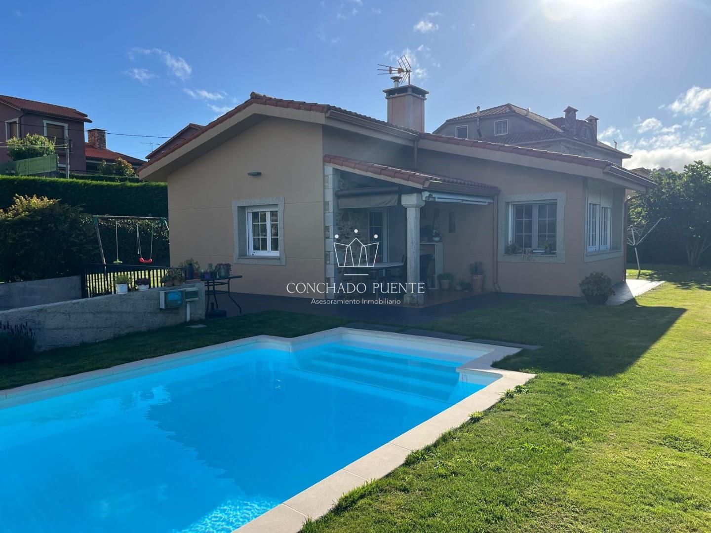 Vista exterior de Casa o chalet en venta en Betanzos con Jardín privado