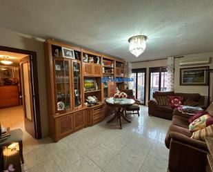 Living room of Flat for sale in  Madrid Capital  with Air Conditioner, Heating and Terrace