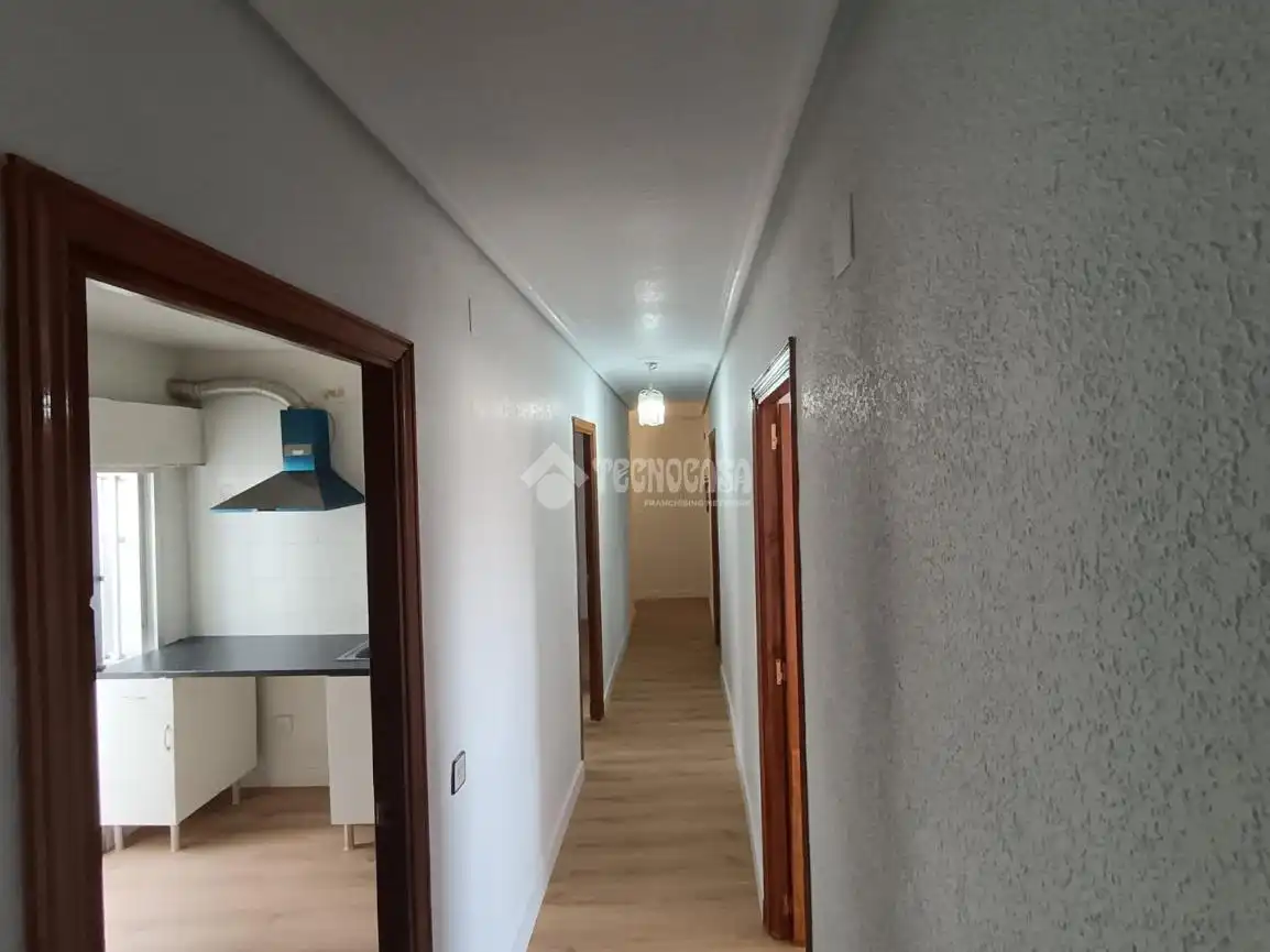 Wohnung zur Miete in Calera y Chozas mit Balkon