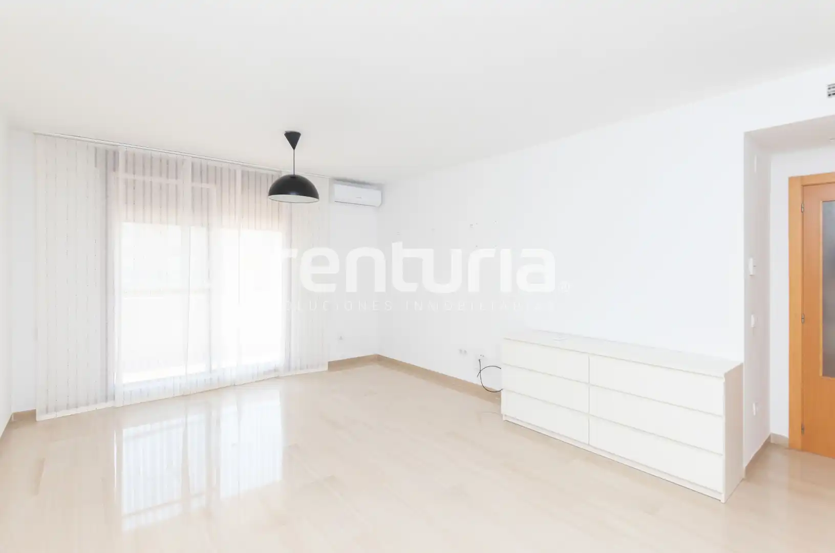 Pis de lloguer a Carrer de Vinaròs, Sant Llorenç - Zona Alfahuir