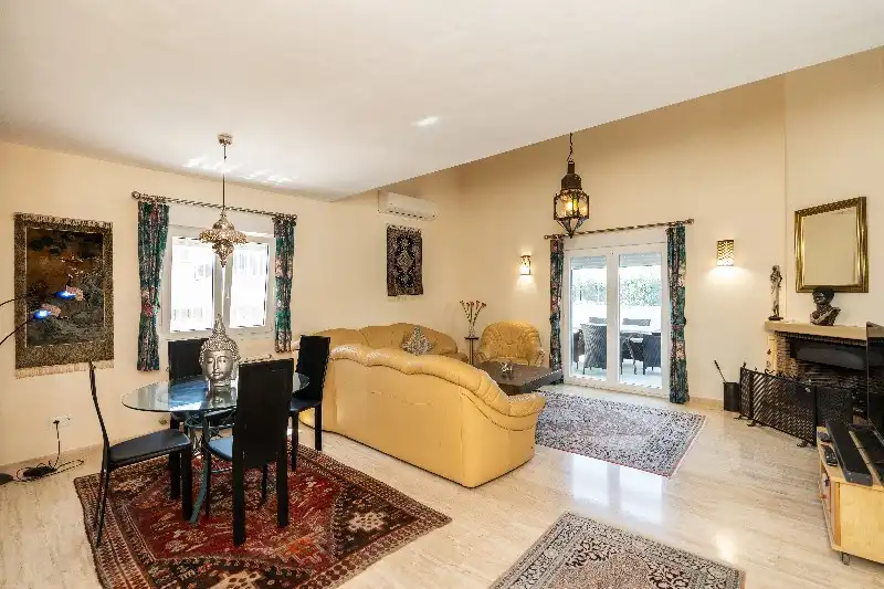 Chalet con piscina en venta en Elviria - Cabopino, imagen 5