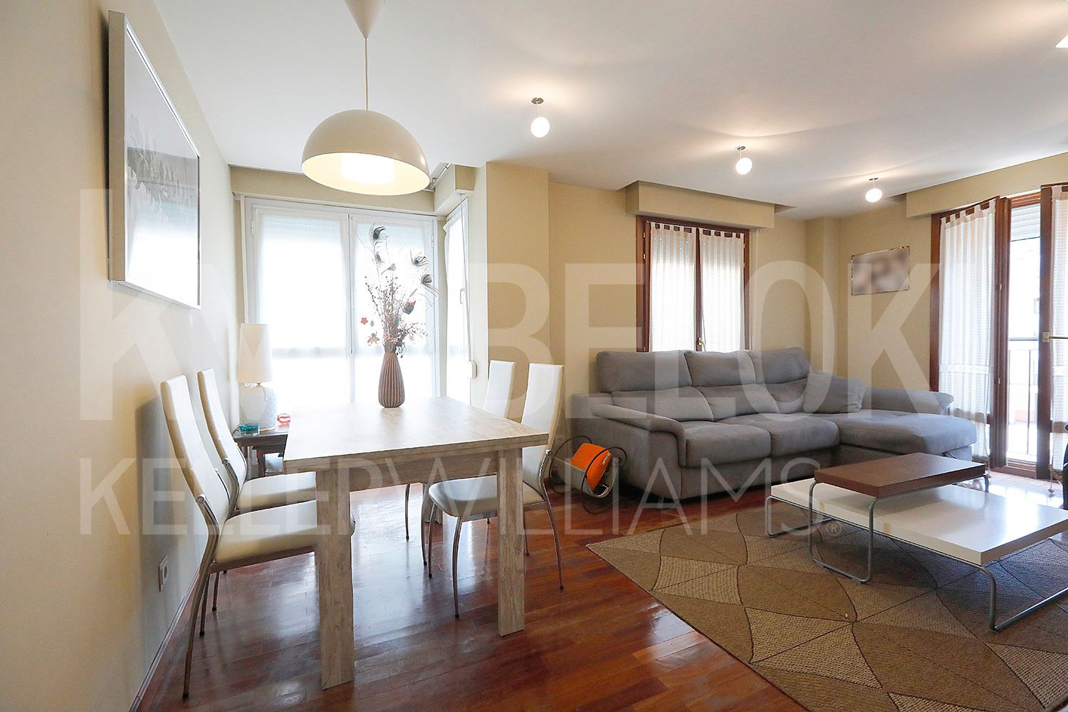 Living room of Flat for sale in Irun   with Heating and Balcony