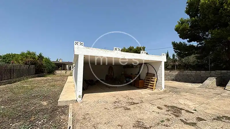 Vista exterior de Casa o xalet en venda en Turís amb Aire condicionat, Jardí privat i Terrassa