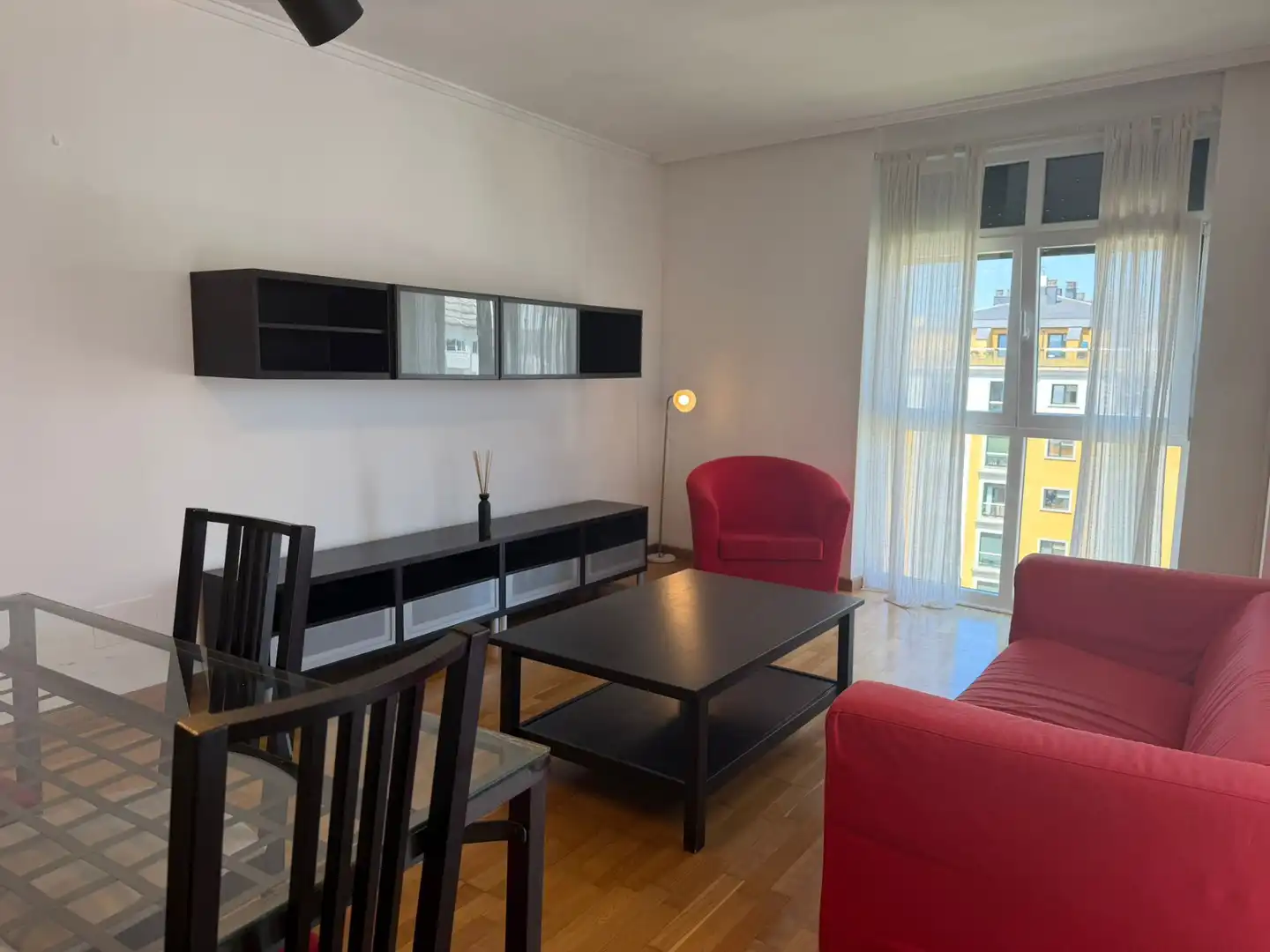 Sala d'estar de Apartament de lloguer en Lugo amb Calefacció, Parquet i Traster
