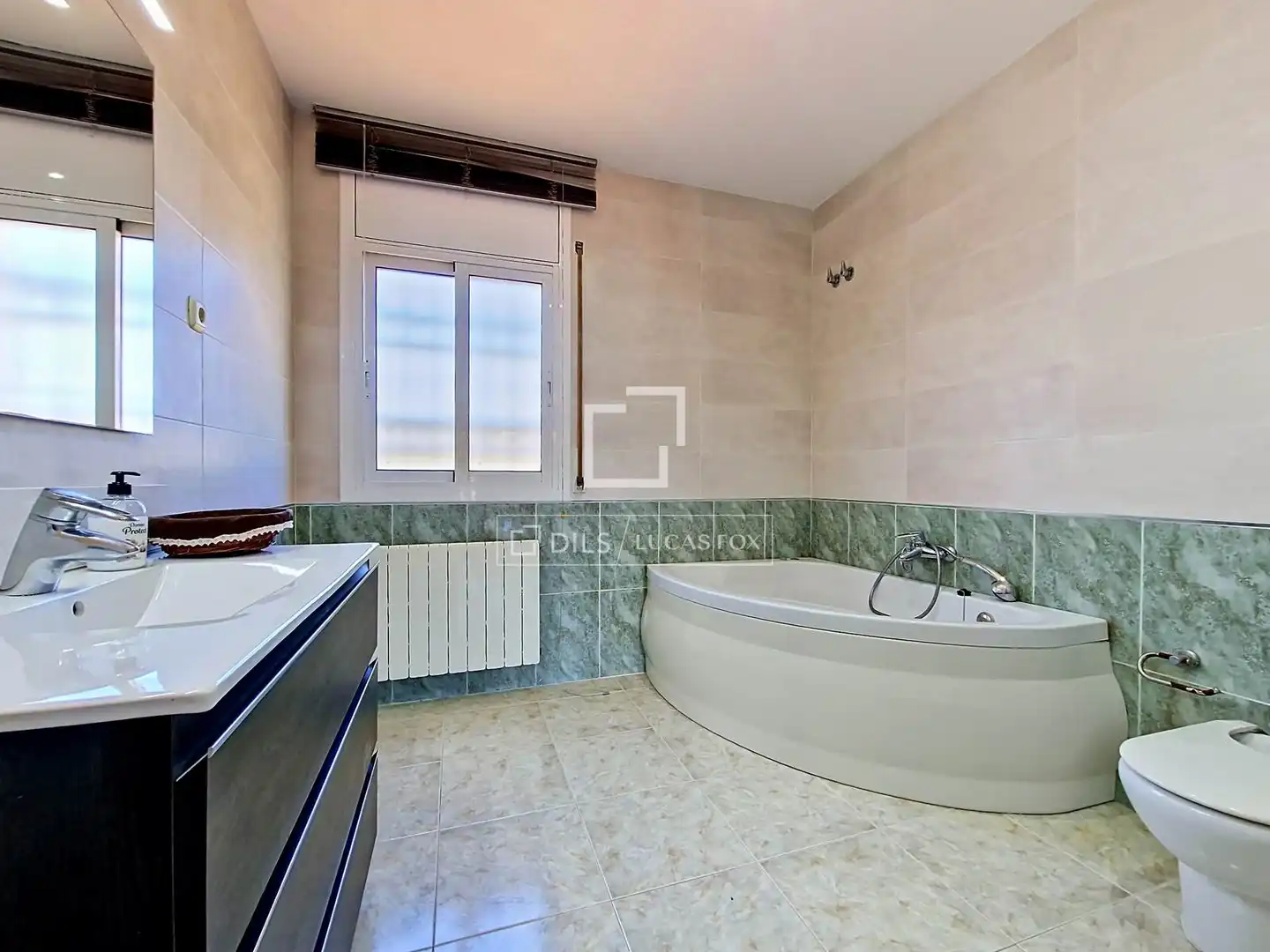 Baño de Casa o chalet de alquiler en Cunit con Aire acondicionado, Calefacción y Jardín privado