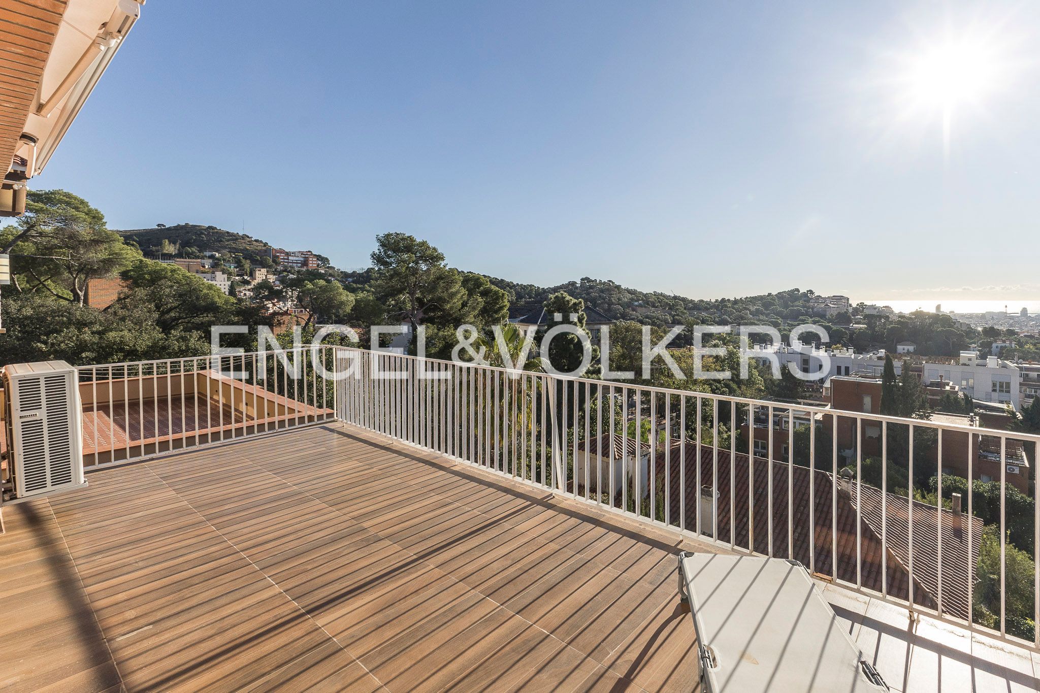 Terrassa de Casa o xalet en venda en  Barcelona Capital amb Aire condicionat, Calefacció i Jardí privat